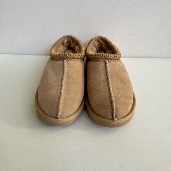 UGG Women's Tasman Meadow Suede Sandals Beige